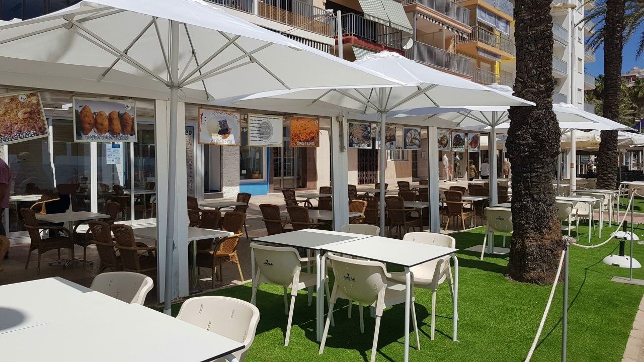 20210529_120123 Terraza del Restaurante Ulises Piga en el Paseo Marítimo de Cullera